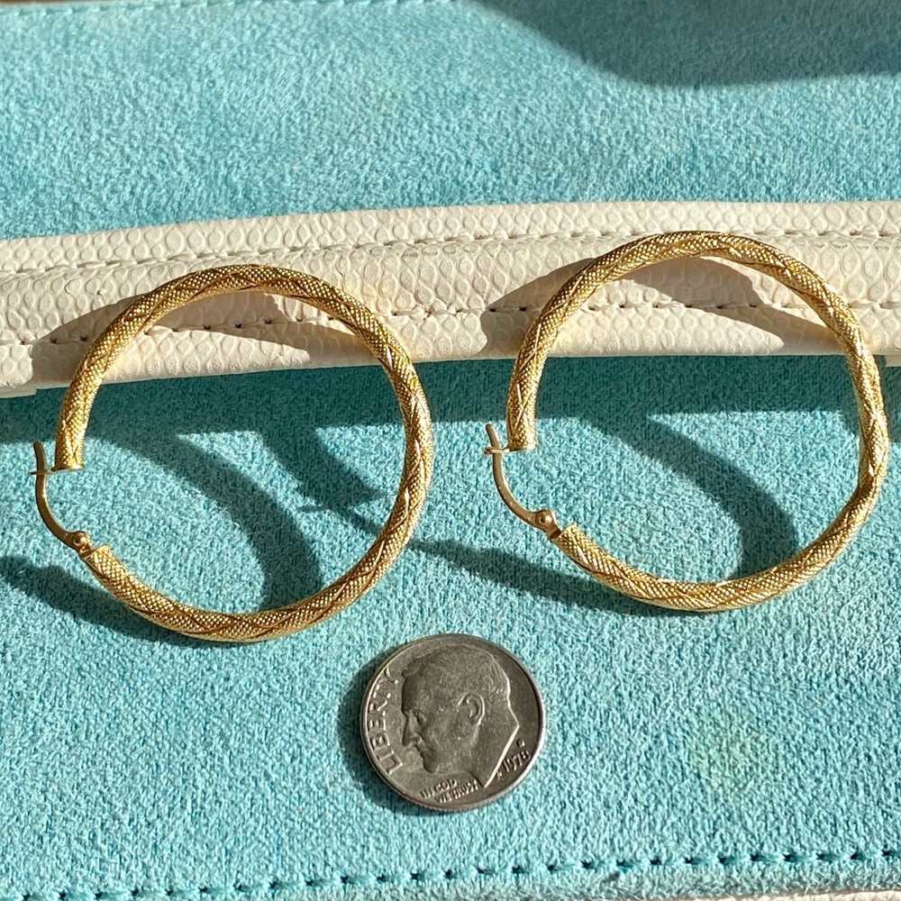 Vintage 18K Gold Harlequin Hoop Earrings - Picture 2 of 4
